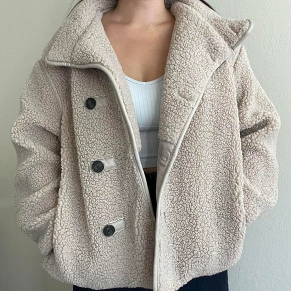 H&M Jackets & Blazers - H&M Women's Cream Sherpa Jacket NWOT